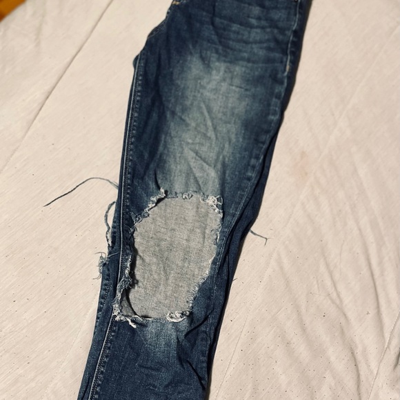 Jeans - Picture 2 of 5